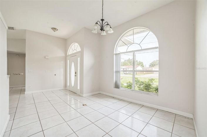 Image No.15-3 Bed House for sale