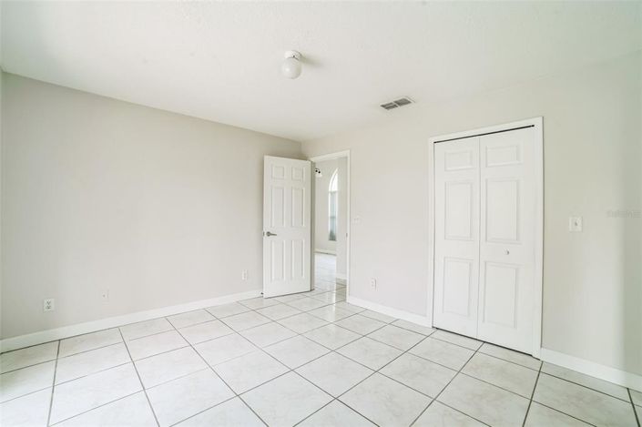 Image No.18-3 Bed House for sale