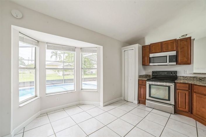 Image No.24-3 Bed House for sale