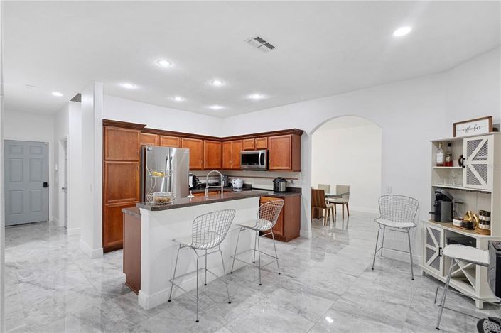 Image No.3-Maison de 4 chambres à vendre à Saint John