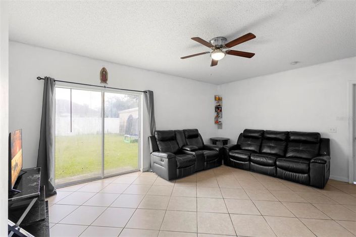 Image No.21-3 Bed House for sale