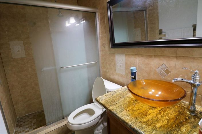 Image No.14-5 Bed House for sale