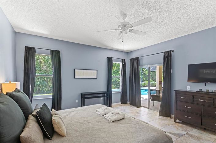 Image No.15-4 Bed House for sale