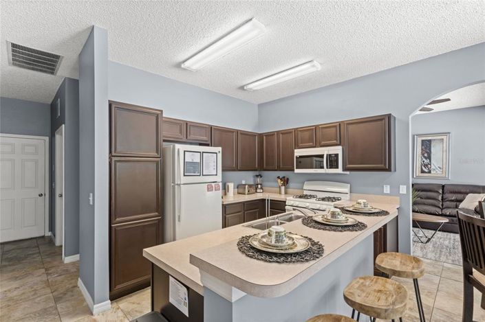 Image No.20-4 Bed House for sale