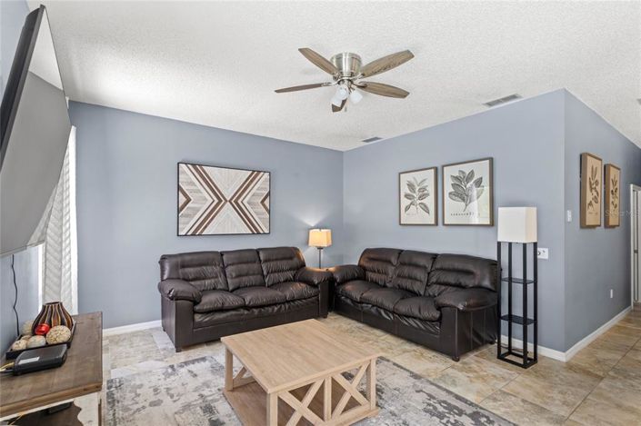 Image No.23-4 Bed House for sale