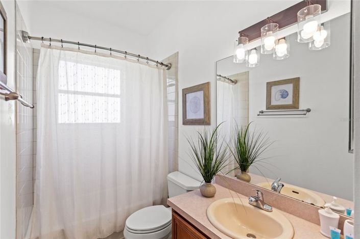 Image No.25-4 Bed House for sale