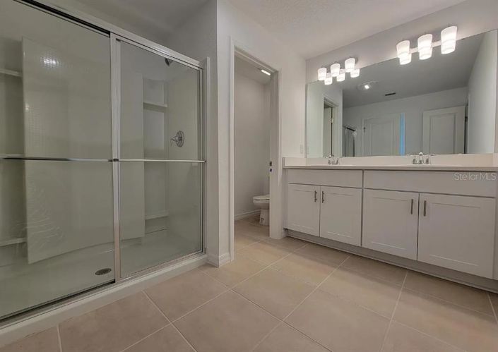 Image No.12-5 Bed House for sale