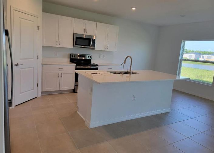 Image No.15-5 Bed House for sale