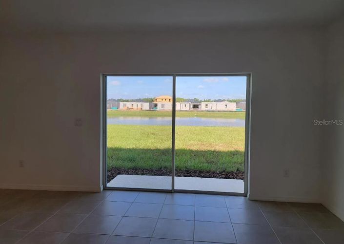 Image No.18-5 Bed House for sale