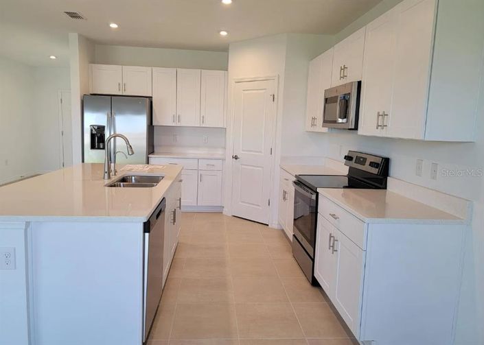 Image No.3-5 Bed House for sale