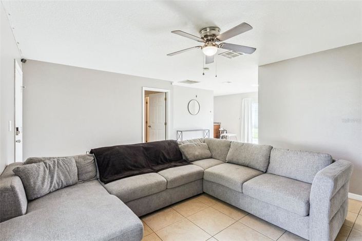 Image No.8-Maison de 2 chambres à vendre à Saint John