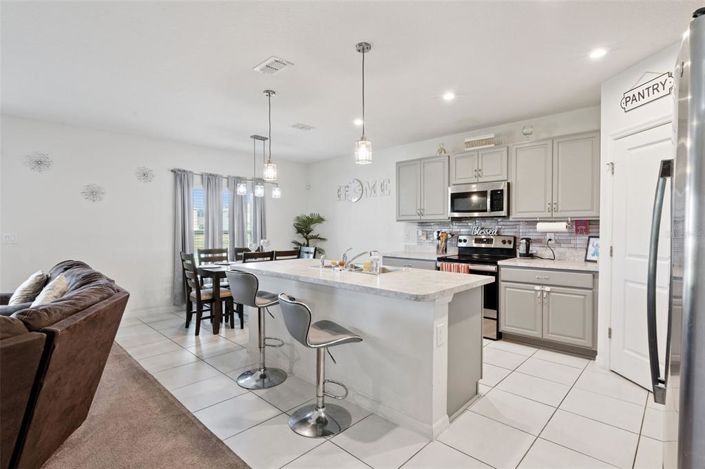 Image No.13-5 Bed House for sale