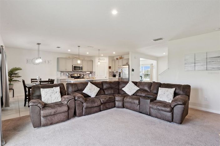 Image No.8-5 Bed House for sale