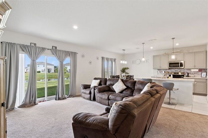 Image No.9-5 Bed House for sale