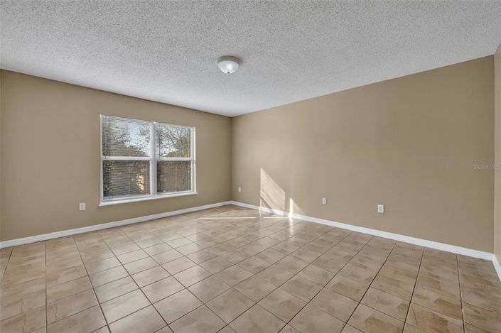 Image No.24-5 Bed House for sale