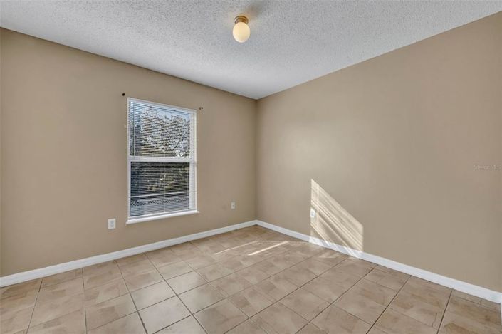 Image No.29-5 Bed House for sale