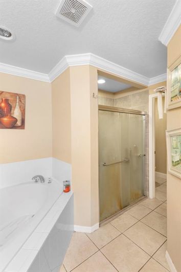 Image No.22-4 Bed House for sale