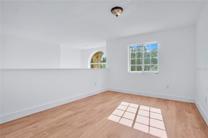 Image No.22-4 Bed House for sale