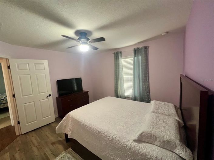 Image No.44-5 Bed House for sale