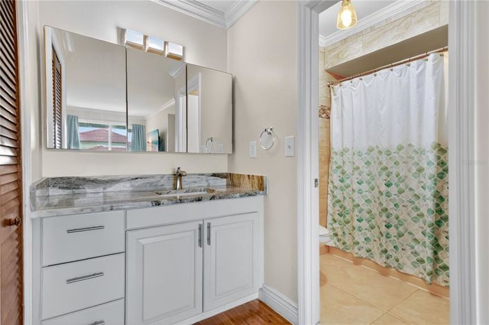 Image No.15-3 Bed Townhouse for sale