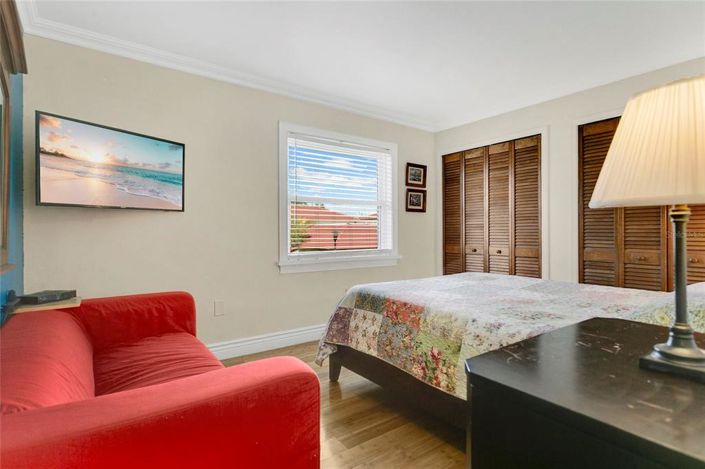 Image No.20-3 Bed Townhouse for sale