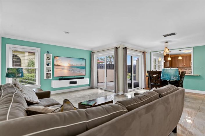 Image No.6-3 Bed Townhouse for sale