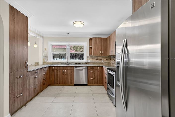 Image No.9-3 Bed Townhouse for sale