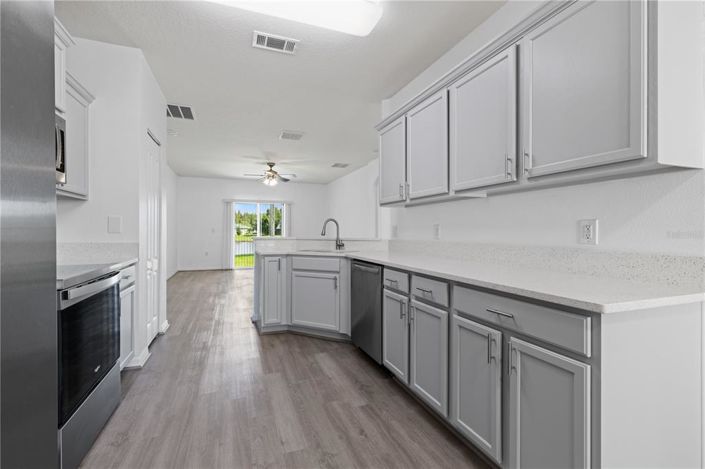 Image No.17-4 Bed House for sale