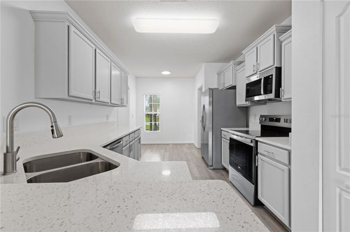 Image No.18-4 Bed House for sale