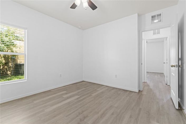 Image No.33-4 Bed House for sale