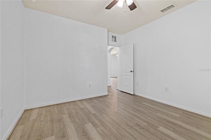 Image No.35-4 Bed House for sale