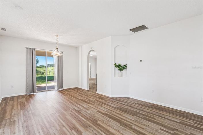 Image No.16-Maison de 4 chambres à vendre à Saint John