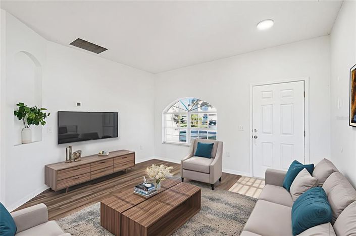 Image No.18-4 Bed House for sale