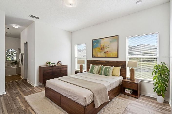 Image No.23-4 Bed House for sale