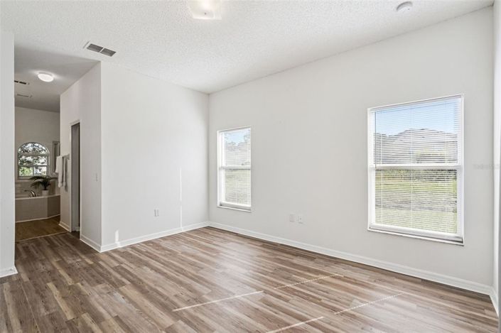 Image No.24-Maison de 4 chambres à vendre à Saint John