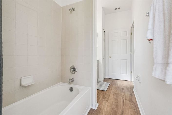 Image No.34-4 Bed House for sale