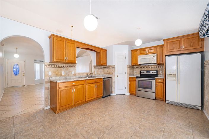 Image No.10-3 Bed House for sale