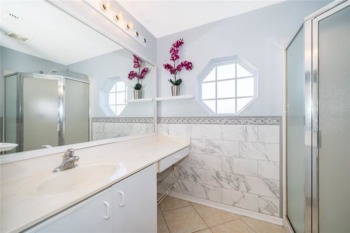 Image No.14-3 Bed House for sale