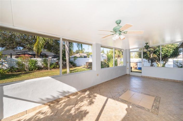 Image No.20-3 Bed House for sale