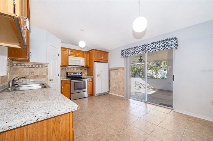 Image No.9-3 Bed House for sale