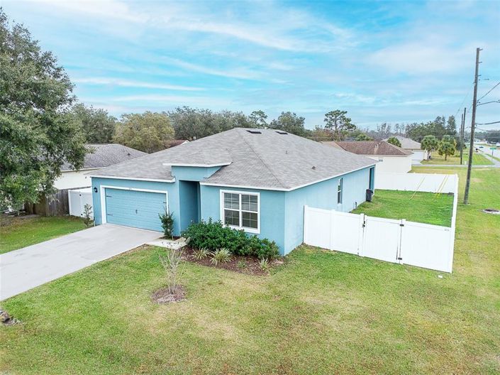 Image No.2-Maison de 4 chambres à vendre à Saint John