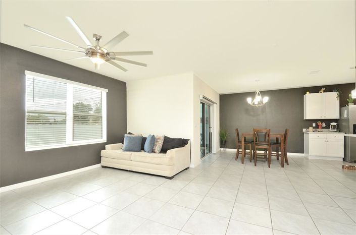 Image No.7-Maison de 4 chambres à vendre à Saint John