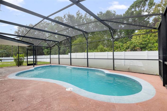 Image No.4-5 Bed House for sale