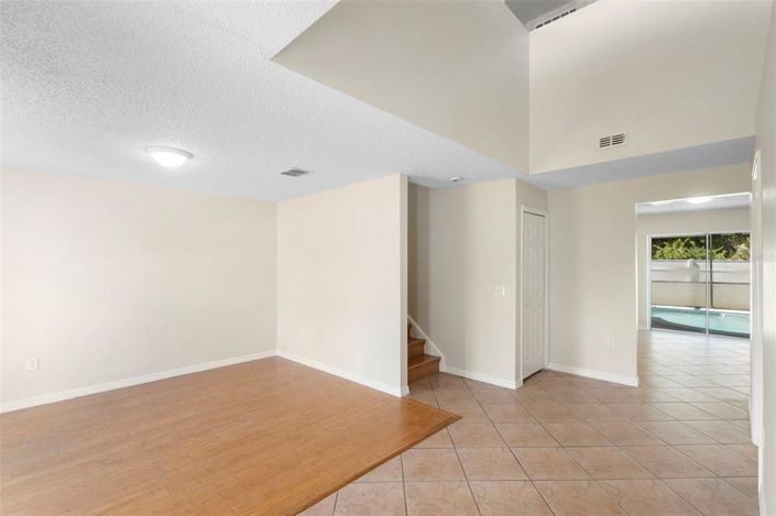 Image No.46-5 Bed House for sale