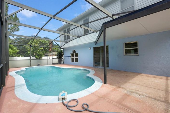 Image No.60-5 Bed House for sale