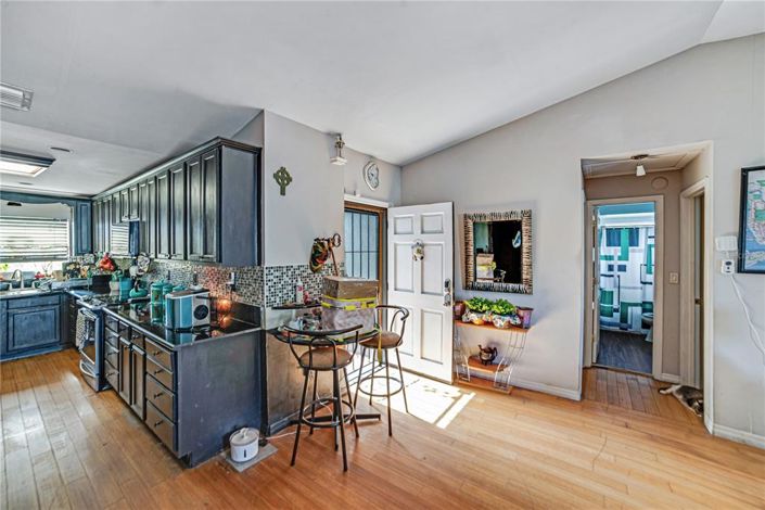 Image No.2-Maison de 3 chambres à vendre à Saint John