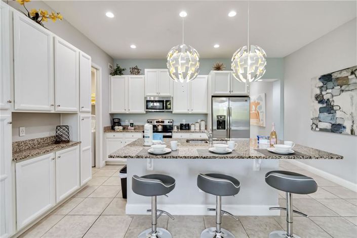 Image No.11-5 Bed Townhouse for sale