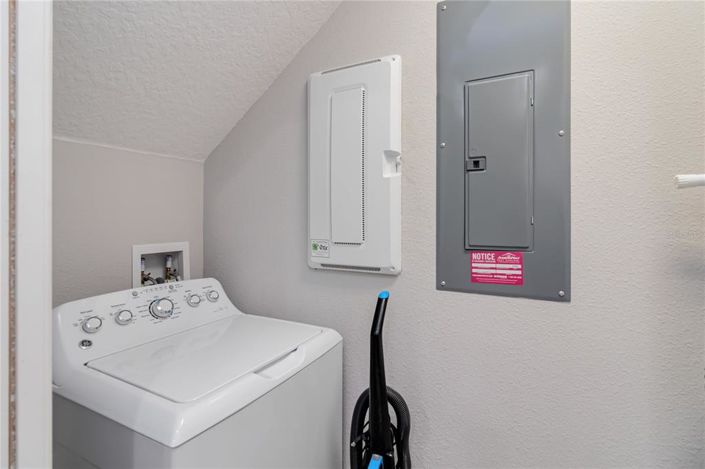 Image No.13-5 Bed Townhouse for sale