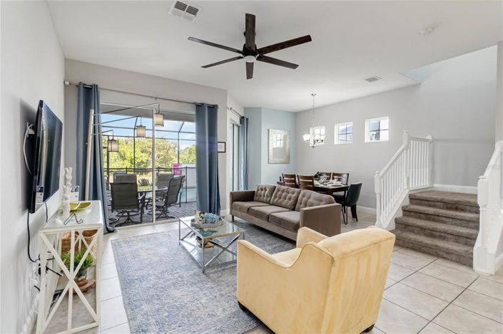 Image No.15-5 Bed Townhouse for sale