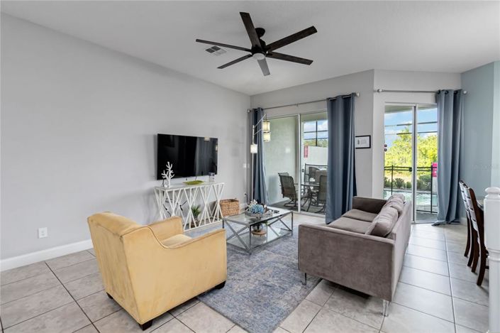 Image No.16-5 Bed Townhouse for sale